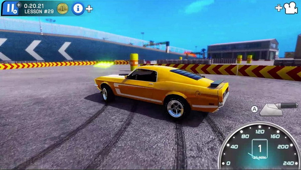 赛道驾驶员.Race Track Driver_3