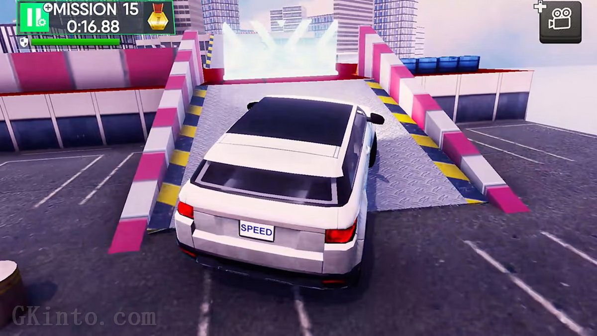 Roof Jump Stunt Driver_5